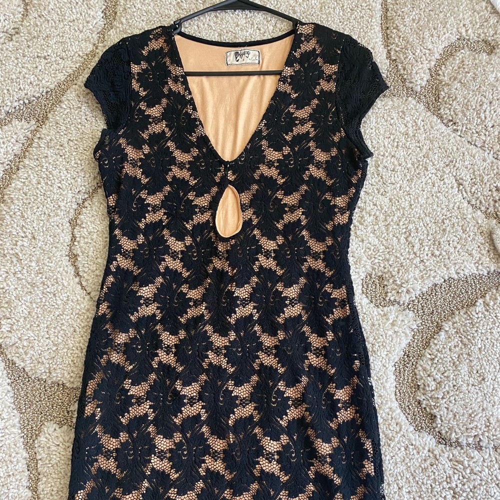 Nightcap size 4 dress